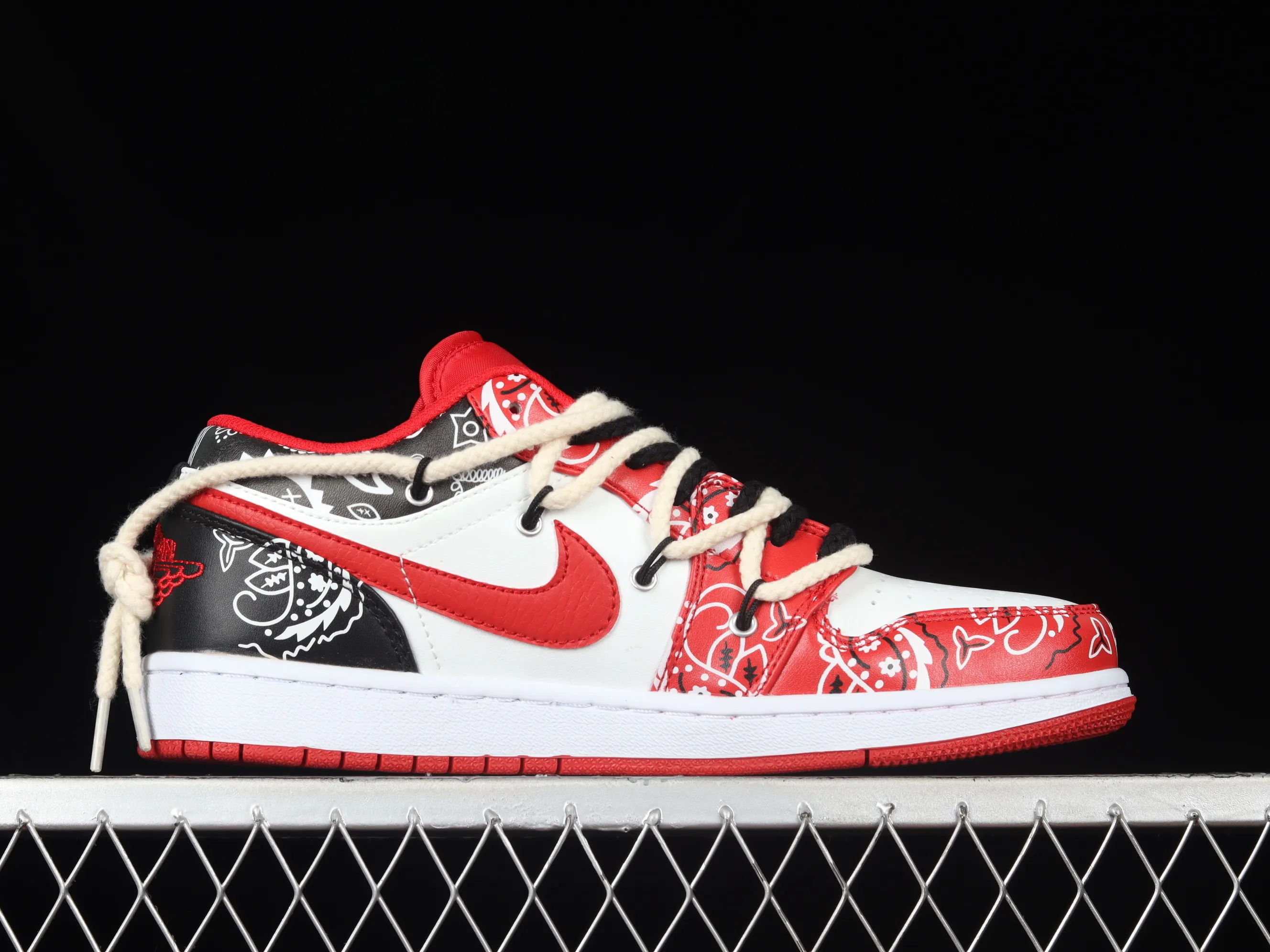 All categories Air Jordan Jordan series basketball shoes Air Jordan 1 Low Air Jordan 1 Low AJ1 Joe 1 customized version Vibe flavor deconstruction sports culture basketball shoes DC0774-840